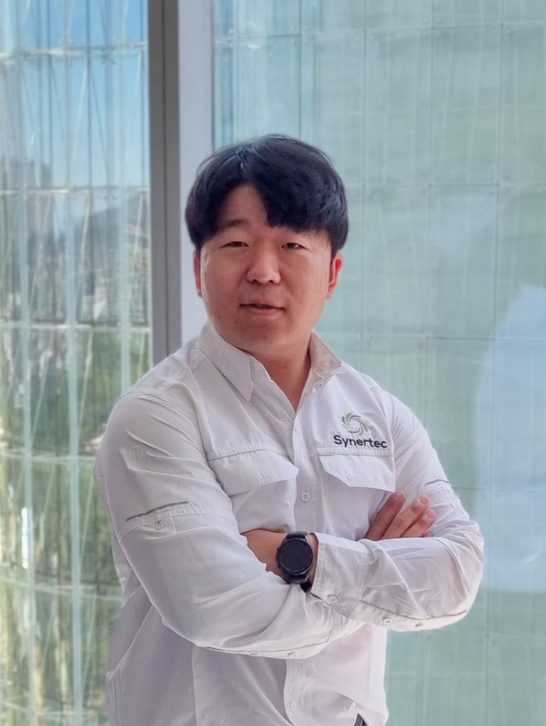 synertec_esteban_jang